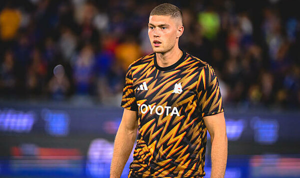 Рассматривают аренду. Английский клуб вернулся к переговорам с Довбиком Артем, Ньюкасл, Довбика, Исаком