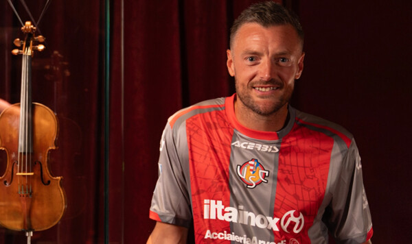 ОФИЦИАЛЬНО. Легендарный Варди нашел себе клуб. Будет играть в топ-лиге Варди, Джейми, Transfermarkt, Наполи