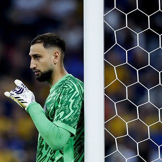 Доннарума, Сити, Манчестер, Сафонова