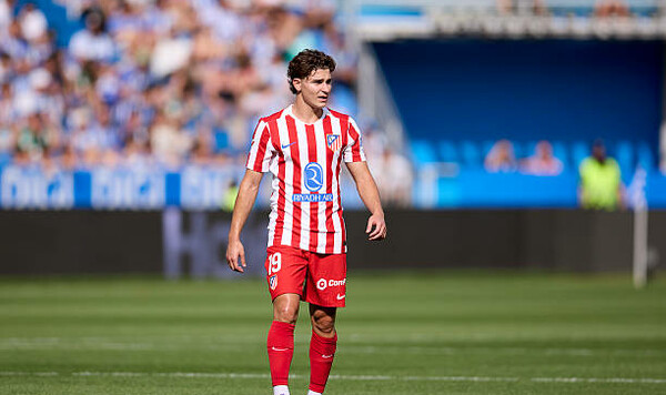 Хулиан, Барселона, Transfermarkt, Бастони, Альварес