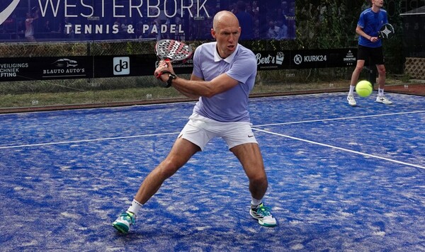 Время перемен. Легенда Баварии начал профессиональную карьеру в паделе Баварии, Нидерландов, Роббен, Златан, Роперу