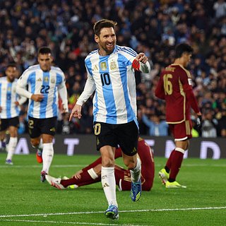 Месси оформил дубль в возможном последнем домашнем матче за сборную Аргентины Аргентины, Месси, Мартинес, Лаутаро