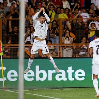 Роналду забил сборной Армении и обновил мировой рекорд Роналду, Португалии, Армении, Испании, Англии