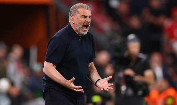 Один из трех. Победитель Лиги Европы может возглавить клуб АПЛ Форест, Ноттингем, Санту, Эшпириту, Нуну