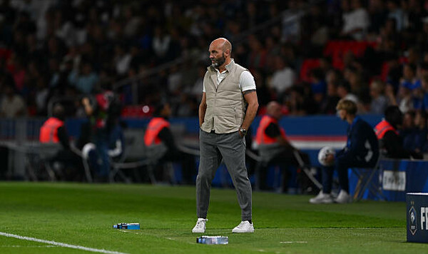 Исландии, Конате, Арнар