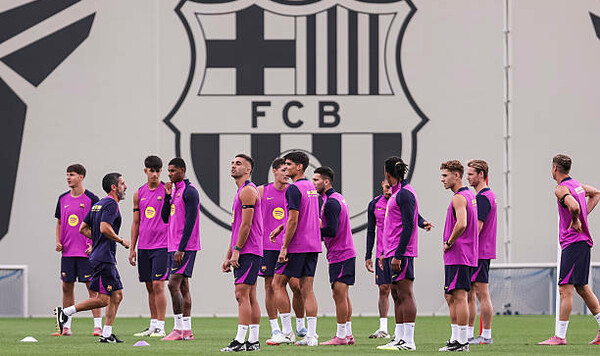 Стадион на 6 тысяч зрителей. Барселона снова сыграет там домашний матч Кройффа, Камп, Лионеля, Месси