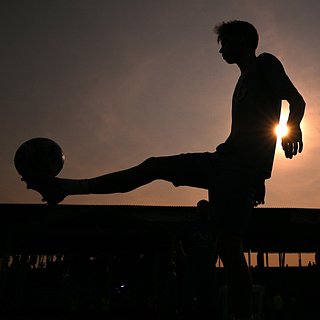 Названы главные страны-противники участия российских футболистов в международных турнирах России, Италия, Болгария, Испания