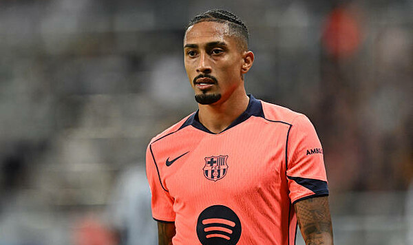 Лидер Барселоны сыграл юбилейный матч за клуб, в котором отдал ассист Барселоны, Хетафе, Рафинья