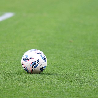 Группа из 47 спортсменов обратилась в УЕФА с требованием отстранить Израиль Анвар, Нидерландов, Зиеш, Гази, Международную