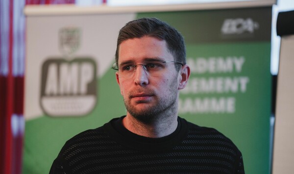 Бриф, Динамо, Украине, Европу