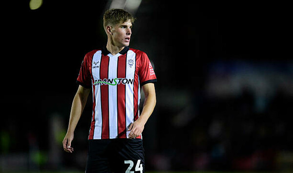 Украинский полузащитник попал в основу на матч английской лиги Линкольн, Сити, Эксетер, Варфоломеев