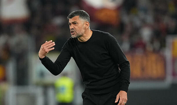 Экс-тренер Милана нашел новый клуб. Там играет обладатель Золотого мяча Милан, Консейсау, Иттихад, Аравии, Сержиу