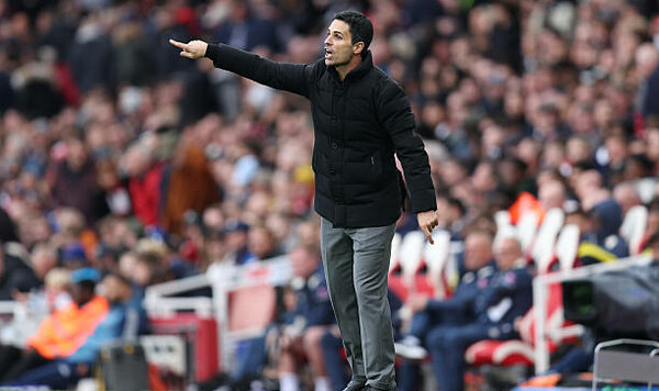 Арсен, Алекс, Фергюсон, Дэвид, Моес