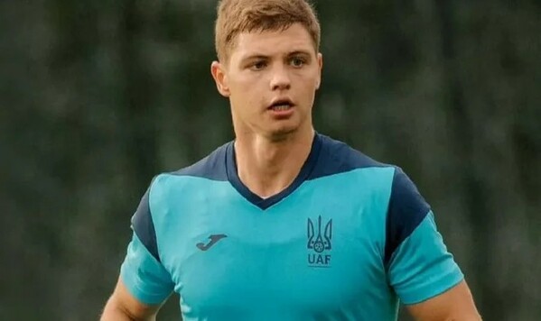 Он может играть и правого защитника. Ребров пояснил, почему вышел Бондарь Азербайджан, Кракове, Ребров, Украины, Руслан