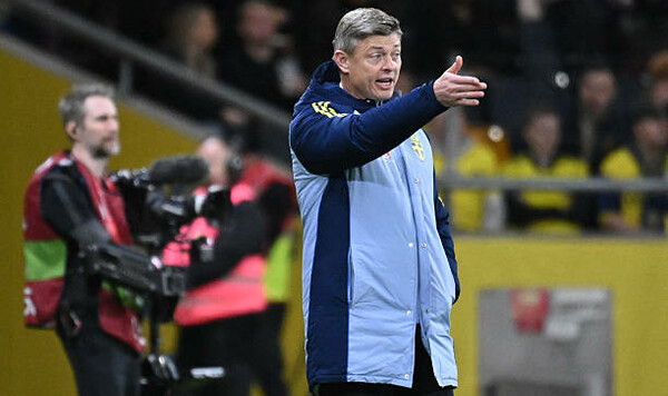 Швеции, Виктор, Дьекереш, Исак