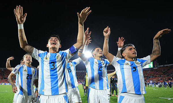 Аргентина на высоте. Определена финальная пара чемпионата мира U-20 Сантьяго, Матео, Сільветті, Аргентини, Колумбію