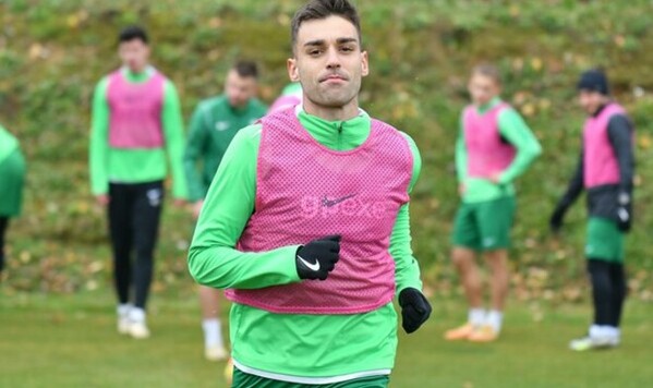 Звал в УПЛ? Легионер Карпат общается со звездой Манчестер Сити Родри, Золотой, Карпат, Манчестер, Вильярреала