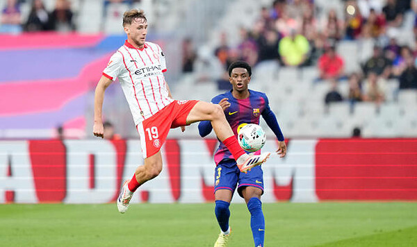 «Он – кувалда». Испанский журналист расхвалил Ваната за матч с Барсой Ванат, Барселоной, Владислав, Амаро, Жироны