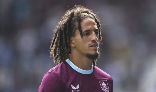 Бернли, Лидс, Терф, Ланкашира, Премьер