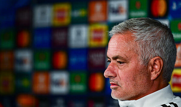 Бенфики, Ньюкасл, Моуриньо, Парк