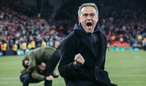 Энрике дал понять Сафонову, какое у него будущее в клубе с Забарным Сафонов, Забарным, Матвей