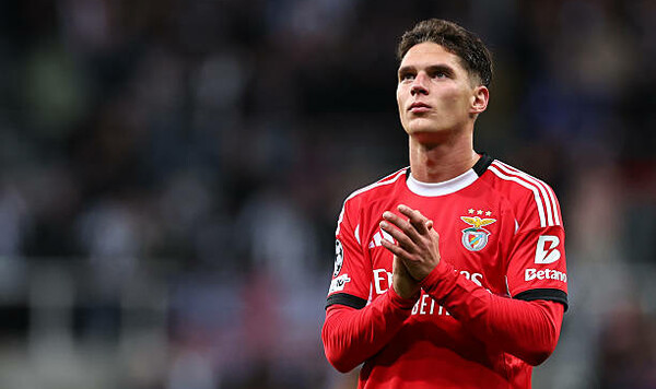 Судаков, Тонделу, Жозе, Бенфики