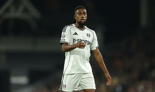 Нигерийский король: экс-игрок Арсенала обновил достижение в АПЛ Ивоби, Лиге, Арсенал, Англии, Премьер