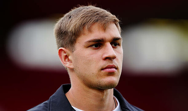 Брентфорд, Ярмолюк, Егор