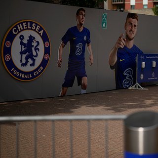 Челси, Абрамович, Украина