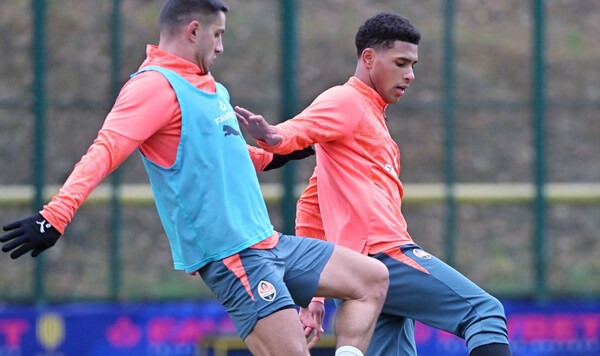 Шахтер, Украины, Премьер