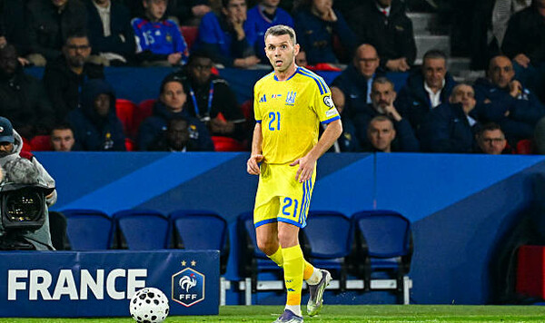 Украины, Франции, Караваев