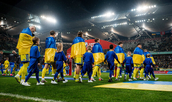 Украины, Adidas