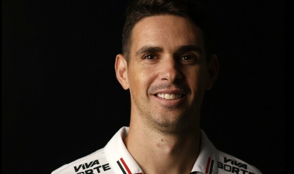 Оскар, Челси, Паулу