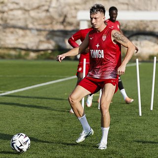 Россию, Головин, Монако