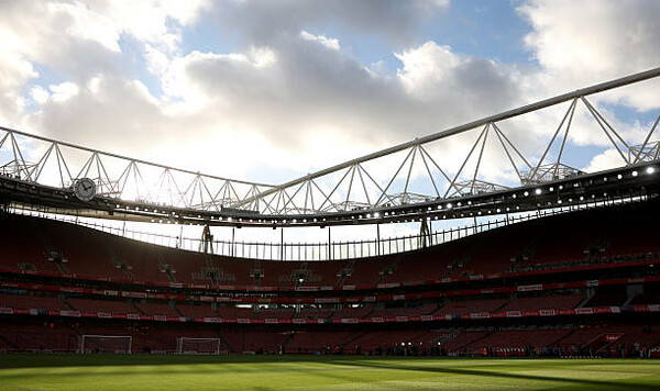 Арсенал, Тоттенхэм, Эмирейтс, Микеля