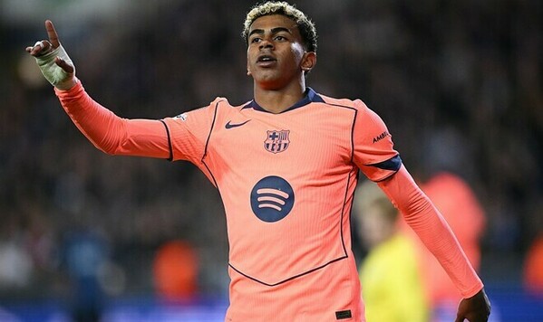 Фанаты Челси скандировали оскорбительные выкрики о Ямале Челси, Эстевао, Барселона, Лиги