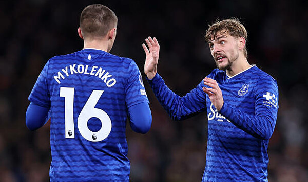 Эвертон, Ньюкасл, Виталий, Миколенко