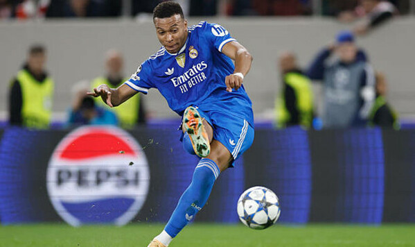 Еще один пенальти для Реала – мадридцы повторили клубный рекорд Реал, Эльче, Райо, Вальекано