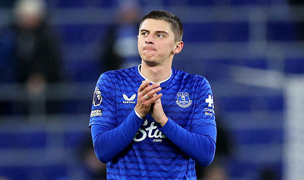 Виталий МИКОЛЕНКО: «Кайфую, когда он меня обыгрывает» Илиман, Эвертон, Ндиае, Украины, Миколенко