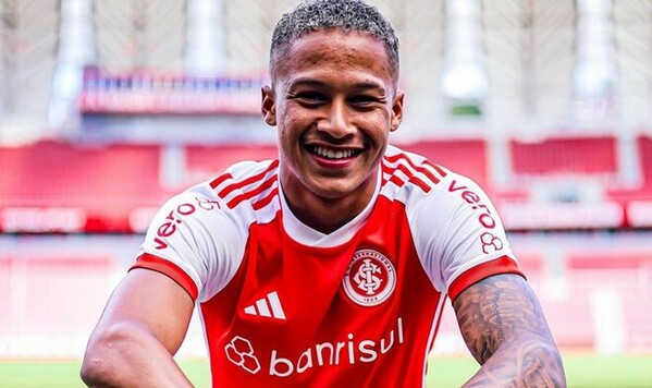 Вингер Динамо может досрочно покинуть иностранный клуб уже зимой Динамо, Витиньо, Интернасьональ, Брагантино