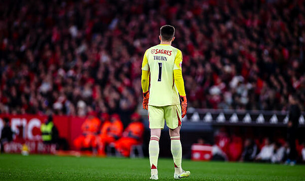 «Он этого не понимал». Трубина обвинили в голе в ворота Бенфики в дерби Трубин, Бенфики, Спортинг, Анатолия, Фильо