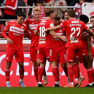 Спартака, Некрасов, Вадим, Романов