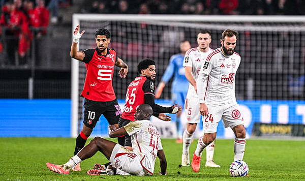 Ренн одолел Брест, Тулуза не заметила Париж в матчах 16-го тура во Франции Тулуза, Брест, Париж, Ренн, Тамари