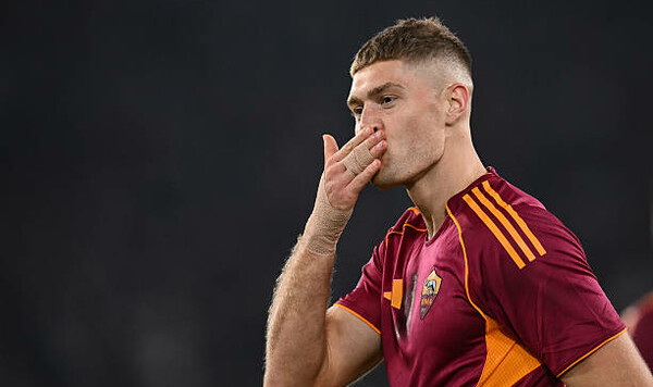 Известному клубу АПЛ предложили подписать звезду сборной Украины Артем, Довбик, Transfermarkt