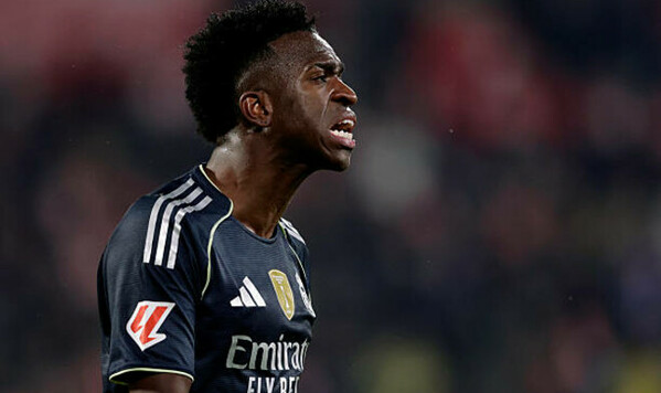 Винисиус убрал фото с футболкой Реала в инстаграме Винисиус, Реала, Бразилии