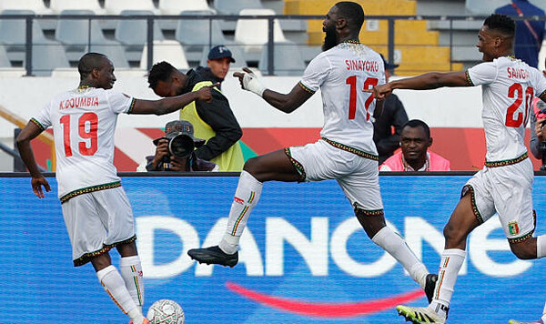 Заруба Мали и Замбии Не забили пенальти, исправились и пропустили на 90+2 Замбии, Малі, Марокко, Сінайоко, Туре