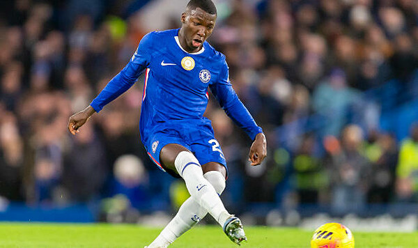 Игрок Челси стал «рекордсменом» 2025 года по количеству желтых карт Челси, Спортинга, Дании, Мортен, Юльманн