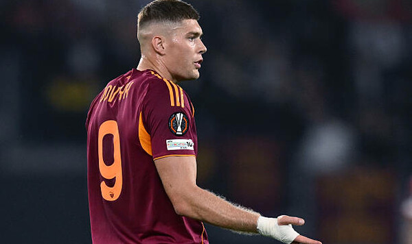 Довбик, Артема, Ромы, Серлота