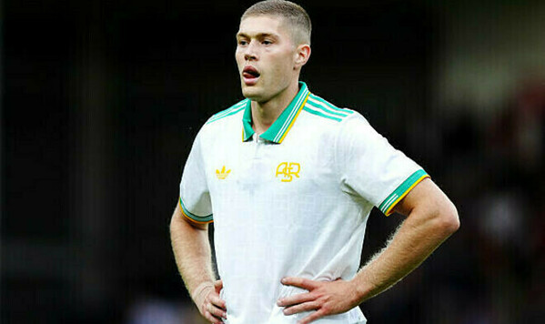 Нападающий сборной Украины может перейти к 19-кратному чемпиону страны Довбик, Фенербахче, Ромы, Артем