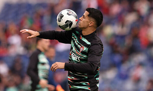 Медосмотр пройден: трансфер Барселоны на финишной прямой Барселоны, Канселу, Лапорты, Жоана